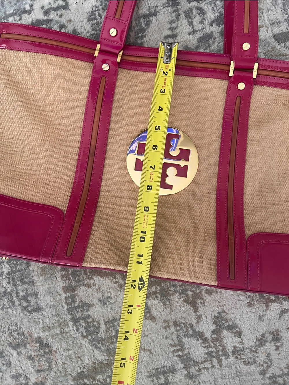Tory Burch Straw Tote with Fuchsia Patent Trim and Gold Logo - Picture 5 of 12